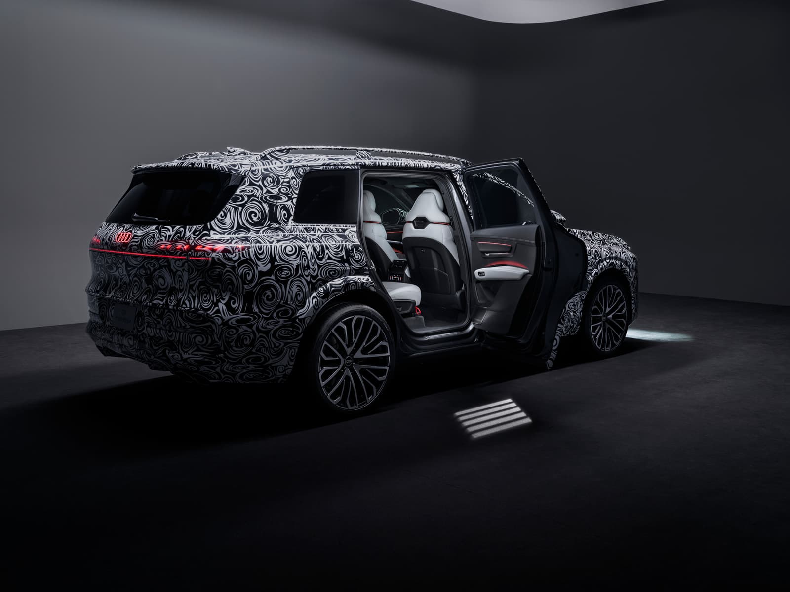 Audi Q9 Main