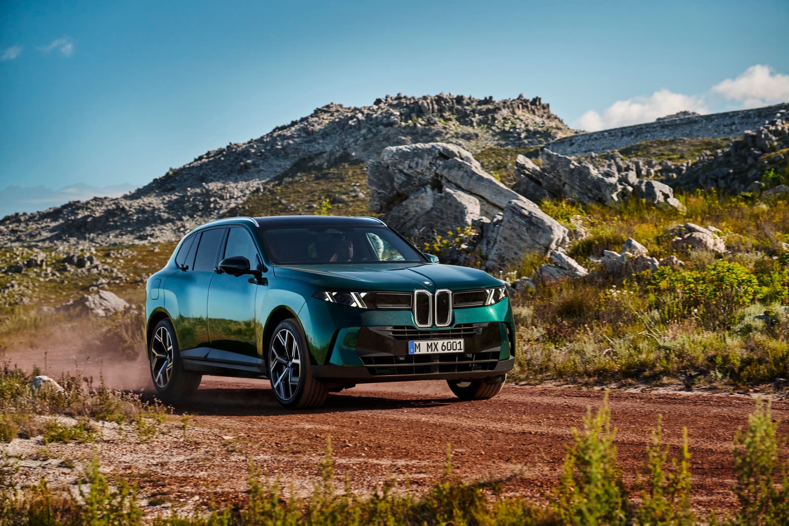 BMW X5 front 3/4 dirt Vancouver Green