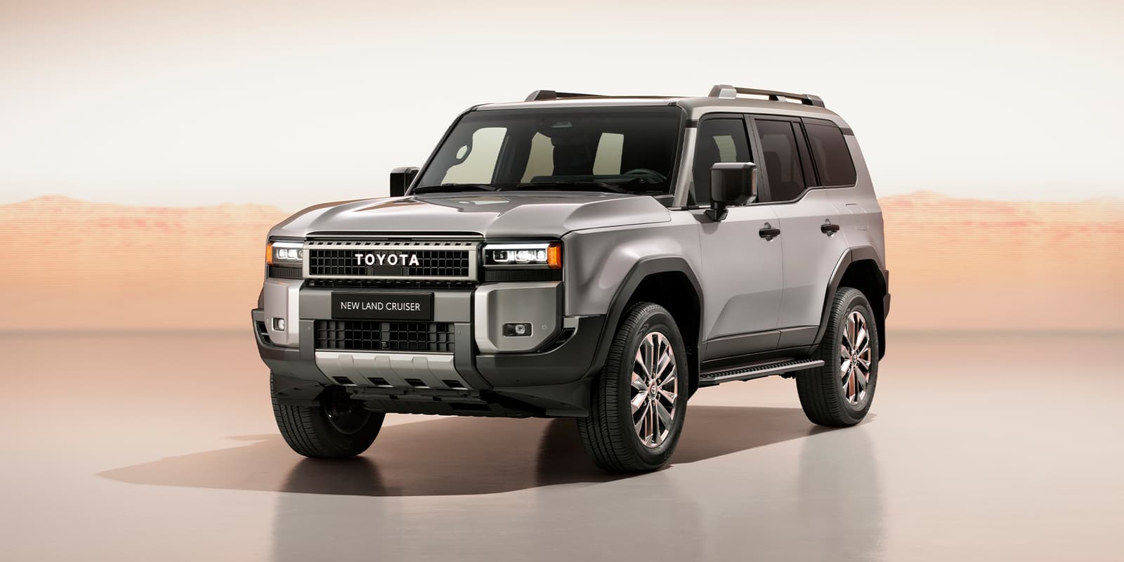 Toyota го претстави најновиот Land Cruiser