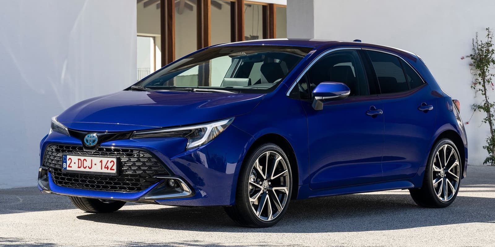 Toyota размислува за мал пикап базиран на Corolla