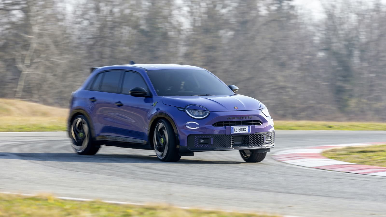 Abarth се мисли за враќање на бензинските модели