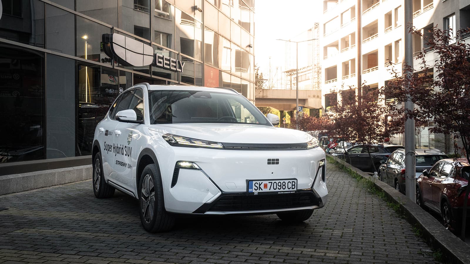 Geely Starray EM-i официјално претставен во Македонија