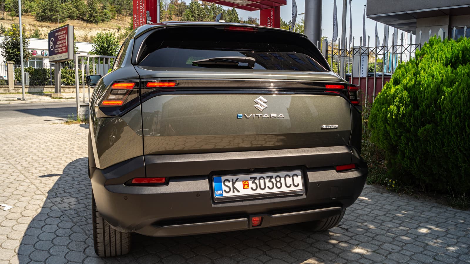 Suzuki e-Vitara 11