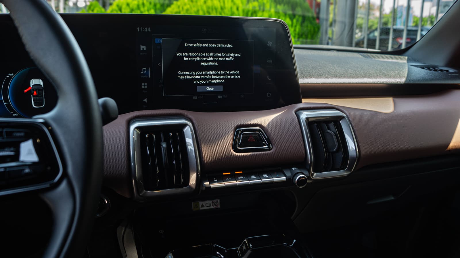 Suzuki e-Vitara 16