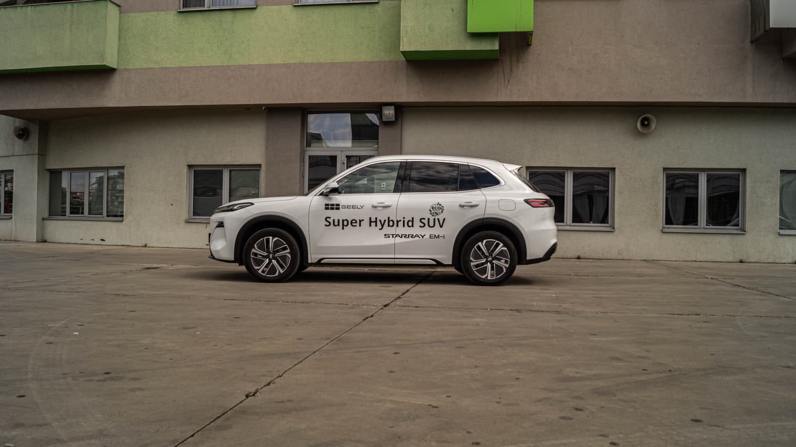 Geely Starray EM-i 28