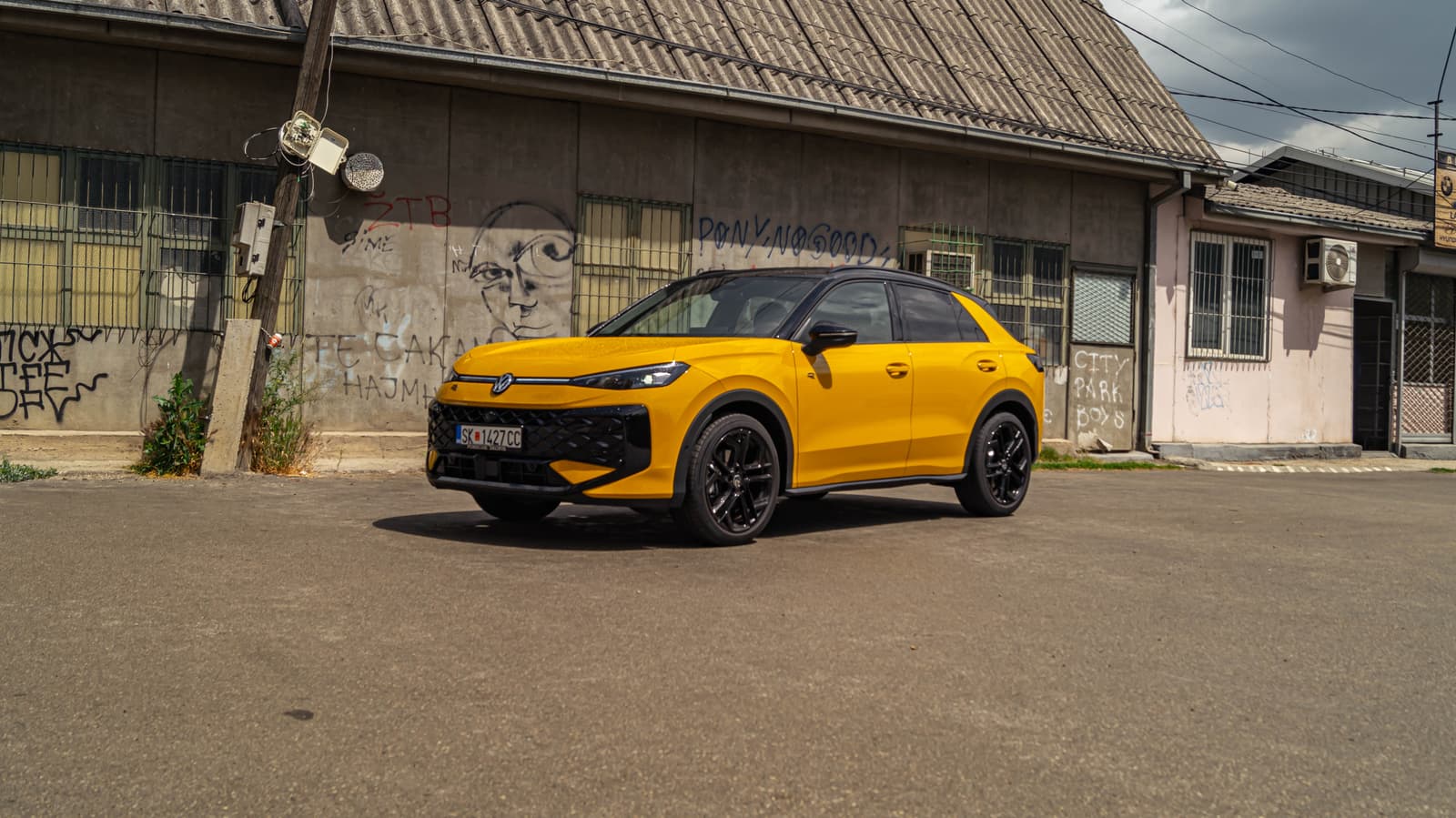 Volkswagen T-Roc Main