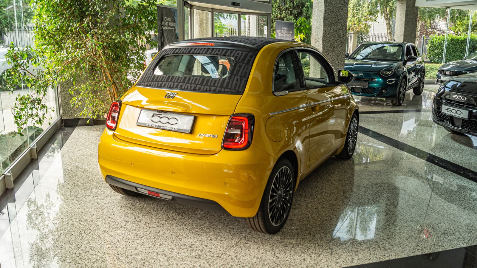Fiat 500 Hybrid 10
