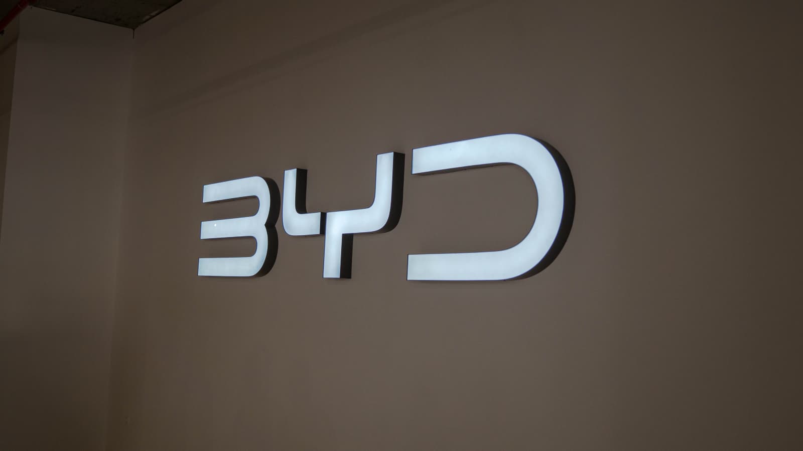 BYD Pop-Up 14