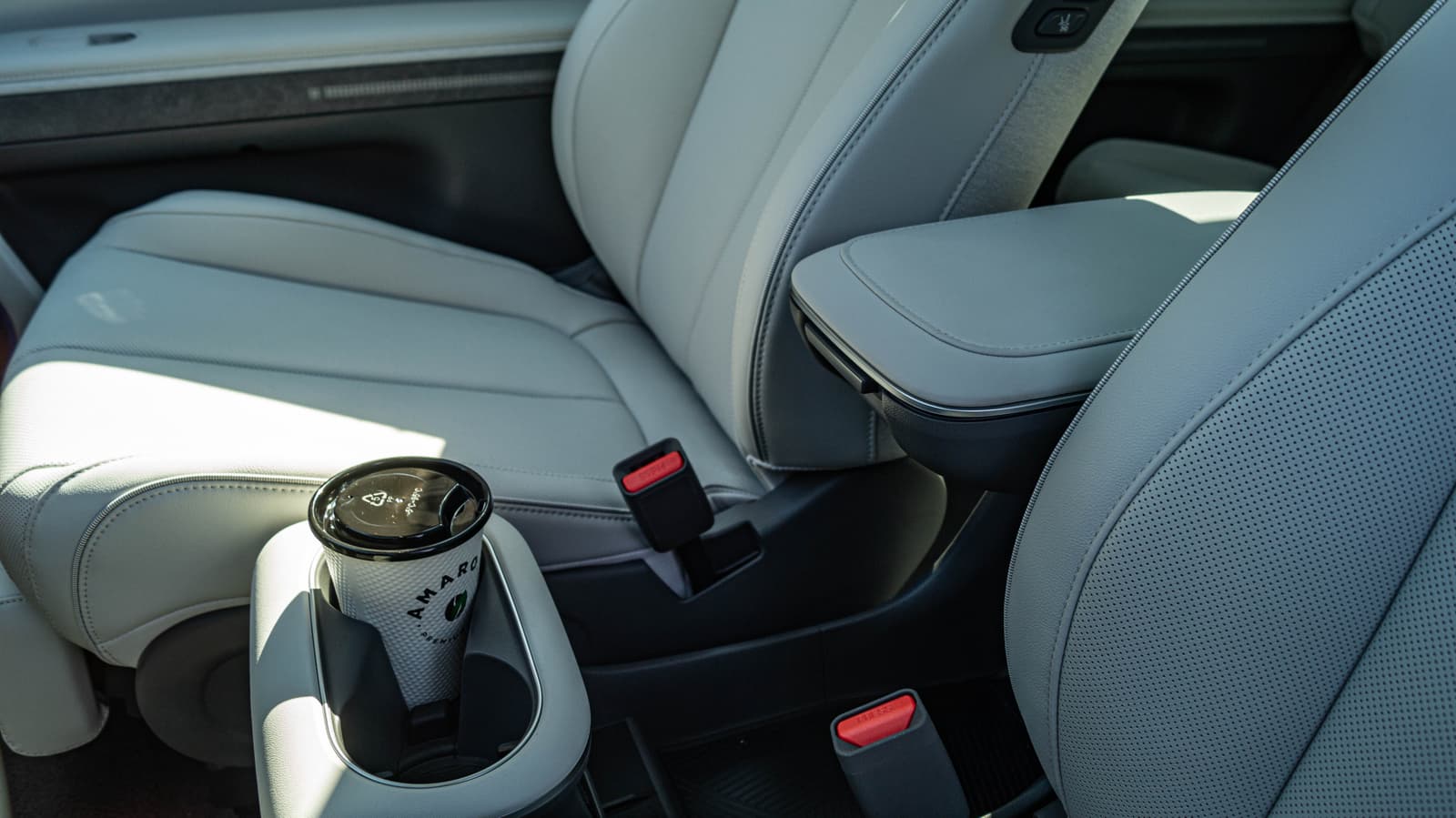 Hyundai Ioniq 41