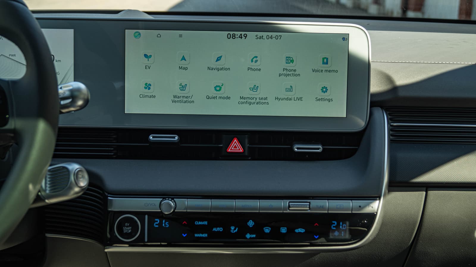 Hyundai Ioniq 28